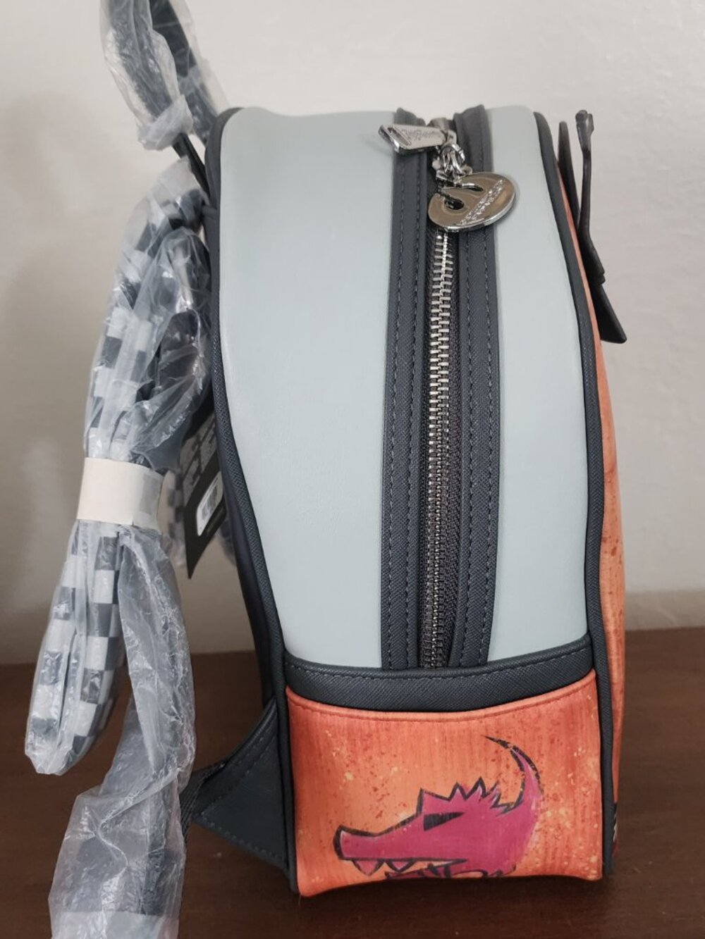 Loungefly Star Wars Sabine Spray Paint Mini Backpack - Picture 2 of 4